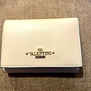 Valentino Crème colored NWOT tri-fold wallet